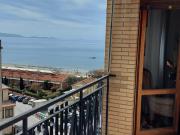 APPARTAMENTO in VENDITA a FOLLONICA CENTRO di 5 vani