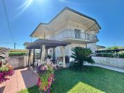 Appartamento in vendita a Fosdinovo MS