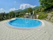 Appartamento in Vendita a Gardone Riviera Gardone... Appartamento in Vendita a Gardone Riviera Gardone...