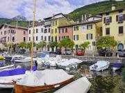 Appartamento in Vendita a Gargnano Villa