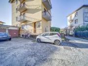 Appartamento in vendita a Gazzada Schianno VA