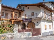 Appartamento in vendita a Gromo via Bettuno Alto, 25