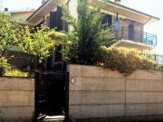 Appartamento in vendita a Grotte di Castro VT