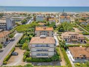 Appartamento in vendita a Lido di Camaiore Camaiore 40...