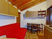 Appartamento in vendita a Lipomo