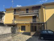 Appartamento in vendita a Locate Varesino CO