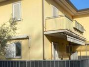 Appartamento in vendita a Marina di Massa Massa 70 mq...