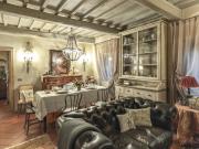 Appartamento in vendita a Massa E Cozzile