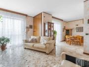 Appartamento in Vendita a Milano Famagosta