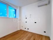 Appartamento in vendita a Milano via Giovanni Pezzotti,...