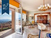 Appartamento in vendita a Napoli, Vomero