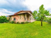 Appartamento in vendita a Nembro