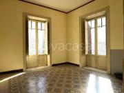 Appartamento in vendita a Palermo via Calderai, Kalsa