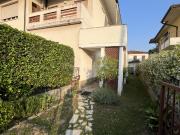 APPARTAMENTO in VENDITA a PIETRASANTA MARINA DI...