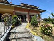 Appartamento in vendita a Roccabruna strada Valle Maira