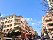 Appartamento in vendita a Roma, Bologna