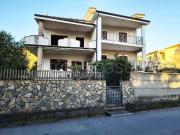 Appartamento in vendita a Sangineto via Alcide De...