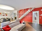 APPARTAMENTO in VENDITA a SEREGNO di 4 vani