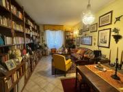 Appartamento in vendita a Sesto di Moriano Lucca 270 mq...
