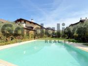 Appartamento in Vendita a Sirmione Sirmione