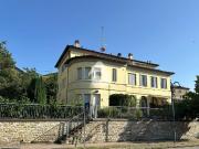 Appartamento in vendita a Tizzano Val Parma PR