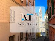 Appartamento in vendita a Trieste via dei Fabbri, 2,...