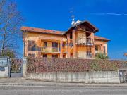 Appartamento in vendita a Varese, Bizzozzero