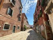 Appartamento in vendita a Venezia, Accademia Salute