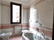 Appartamento in vendita a Vimercate, Centro Via Cadorna