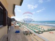 Appartamento in vendita di 100 m² in Lungomare Enea, 42