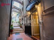Appartamento in vendita di 100 m² in Via Alessandro Manzoni