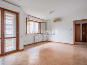 Appartamento in vendita di 100 m² in Via Avignone, 95