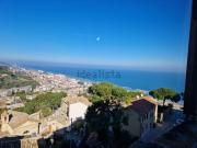 Appartamento in vendita di 100 m² in Via Castello