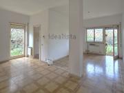 Appartamento in vendita di 100 m² in Via Euripide, 44