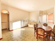 Appartamento in vendita di 100 m² in Via Fratelli Betti, 175