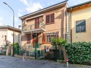 Appartamento in vendita di 100 m² in Via Ugo Foscolo, 11