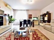 Appartamento in vendita di 100 m² in Via Varese, 42