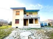 Appartamento in vendita di 100 m² in Via Vittorio Veneto, 9