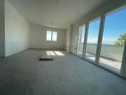 Appartamento in vendita di 101 m² in Viale Gradara