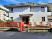 Appartamento in vendita di 102 m² in Via Edmondo de...