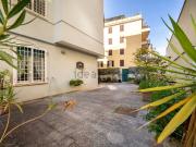 Appartamento in vendita di 102 m² in Via Edoardo Jenner