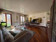 Appartamento in vendita di 102 m² in Via Giovanni Segantini