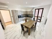 Appartamento in vendita di 105 m² in Via Carpi, 5