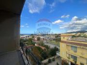Appartamento in vendita di 105 m² in Via del Mare