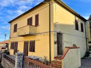 Appartamento in vendita di 105 m² in Via del Mare, 66