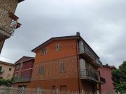 Appartamento in vendita di 105 m² in Via Umberto...