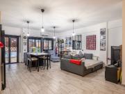 Appartamento in vendita di 105 m² in Via Vestricio Spurinna