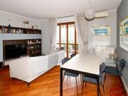 Appartamento in vendita di 106 m² in Via Francesco Gonin, 25