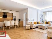 Appartamento in vendita di 107 m² in Via delle Corse