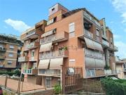 Appartamento in vendita di 107 m² in Via Lucrezia Romana